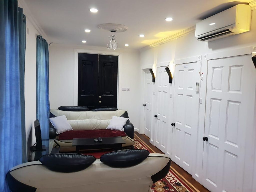 Arnos Vale Home: Living room